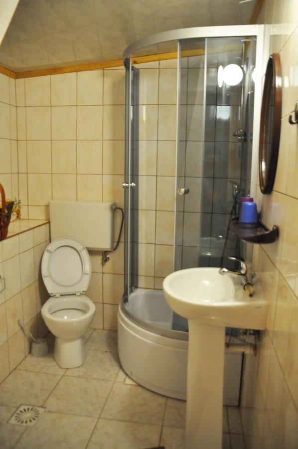 Apartamento Dom Wczasowy Dwa Swiaty Bukowina Tatrzańska Exterior foto